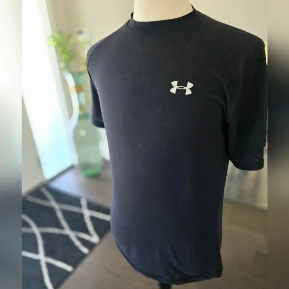Mens Small Under Armour Black Althetic Shirt - Picture 3 of 5